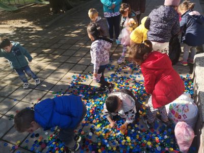 Деца помагат на деца - ДГ Ралица - Войводиново