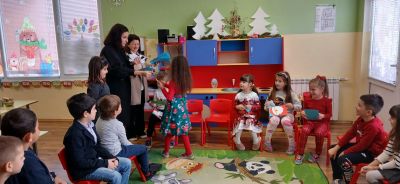 Поздрави от четвъртокласниците за ПГ-6 - ДГ Ралица - Войводиново